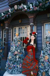 ⁺⁎˚* 𝑯𝑲 𝑫𝒊𝒔𝒏𝒆𝒚 𝒅𝒂𝒚 