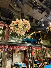 陽朔老牌啤酒魚，居然是個音樂餐廳！