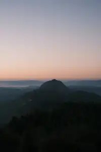 西山貓貓菁日出、晨霧、圓月