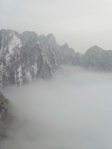 The winter rime ice wonderland makes a stunning appearance