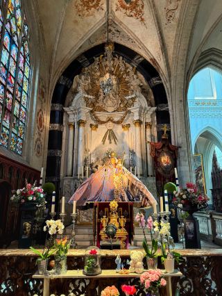 Belgium's Gem｜Complete Guide to Antwerp: The Diamond Port and Fashion Capital!