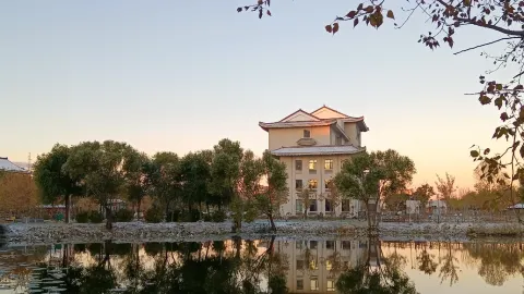 Ningjin Kangning Lake Scenic Area | Leisure Guide to a National 3A Acrobatics-Themed Lakeside Park Kangning Lake Scenic Area is located in Ningjin County, Dezhou, and is a National — traveler post in Ningjin
