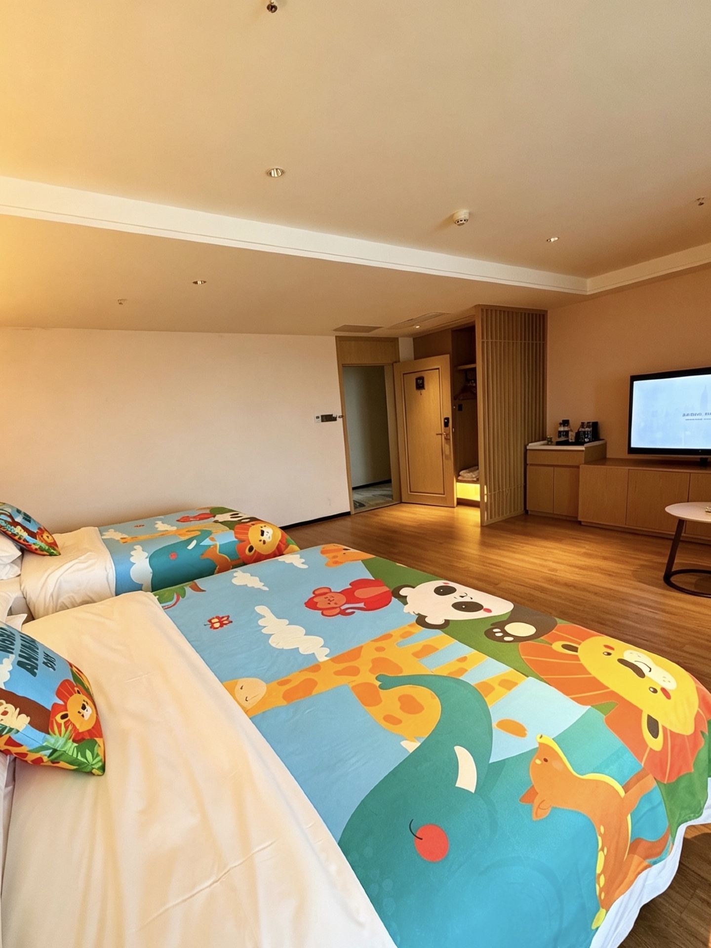 ห้องพักสำหรับครอบครัวธีมสัตว์ โรงแรมเวียนนา อินเตอร์เนชั่นแนล (เฉพาะแฟนต้าไวลด์ สาขาสวนไห่ฉาง เหอหนาน)