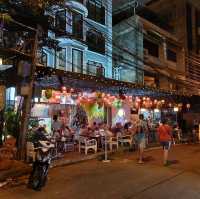 เดินถนนข้าวสาร