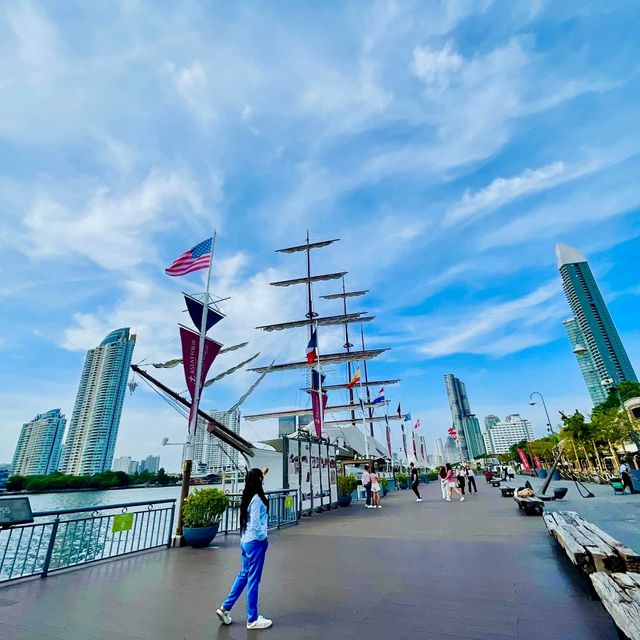 เอเชียทีค เดอะ ริเวอร์ ฟรอนท์ Asiatique The Riverf