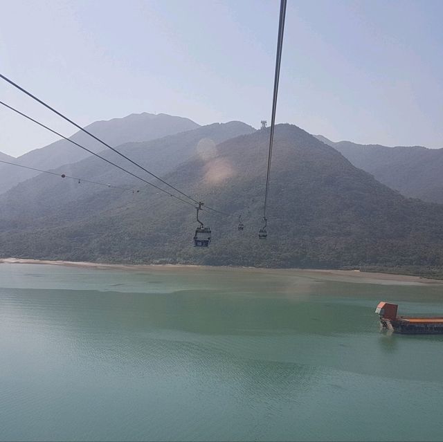 💕 Big Budhha on a cable car ride away