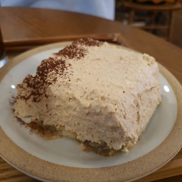 【明洞cafe】ティラミスが絶品なこのお店で♪