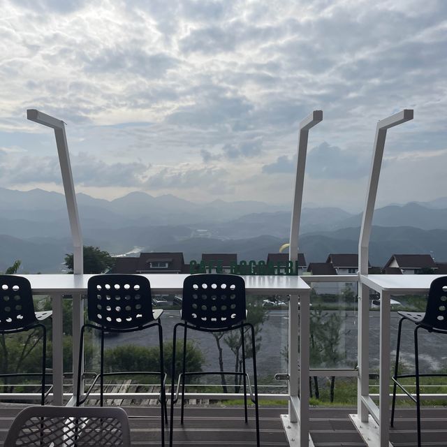 산 정상에서 즐기는 커피 한잔 단양 도깨비카페
