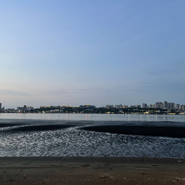 放暑假，來八里左岸公園玩
