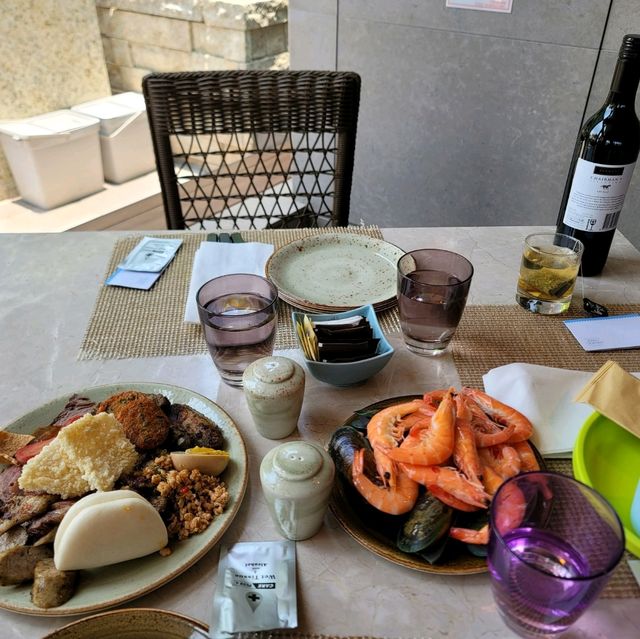 【僅此一刻】香港北角維港凱悅尚萃酒店：無敵維港海景下的寫意日落