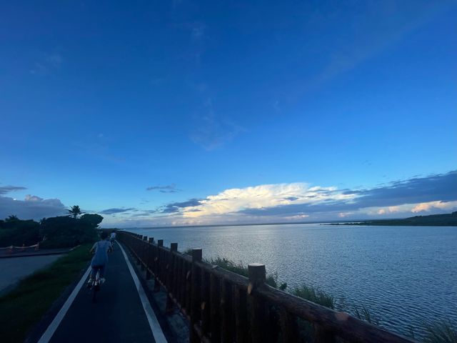 🚴 兩潭自行車道：沿途美景與海洋之旅！🌊