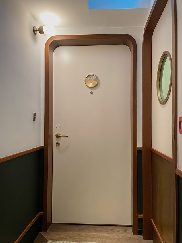 𝐓𝐡𝐞 𝐅𝐥𝐞𝐦𝐢𝐧𝐠 𝐇𝐨𝐭𝐞𝐥｜懷舊風𝐬𝐭𝐚𝐲𝐜𝐚𝐭𝐢𝐨𝐧🚢