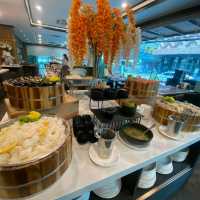 International buffet dinner at Picnic hotel