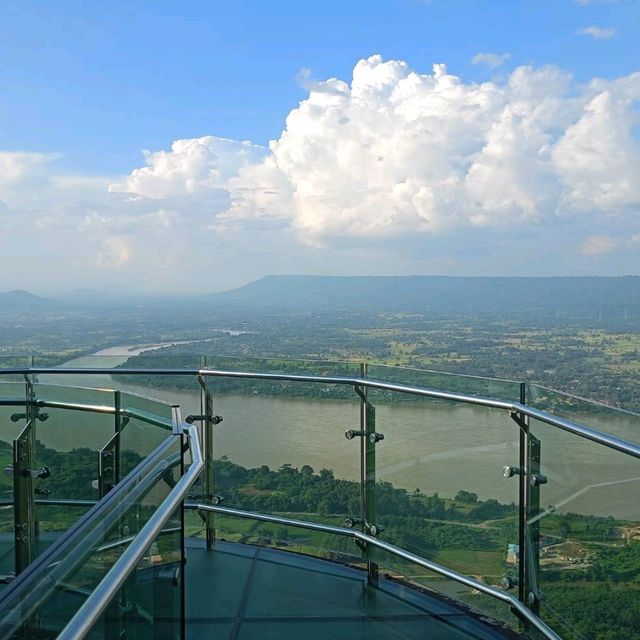 One Day Trip ริมฝั่งโขง Skywalkแห่งแรงของไทย