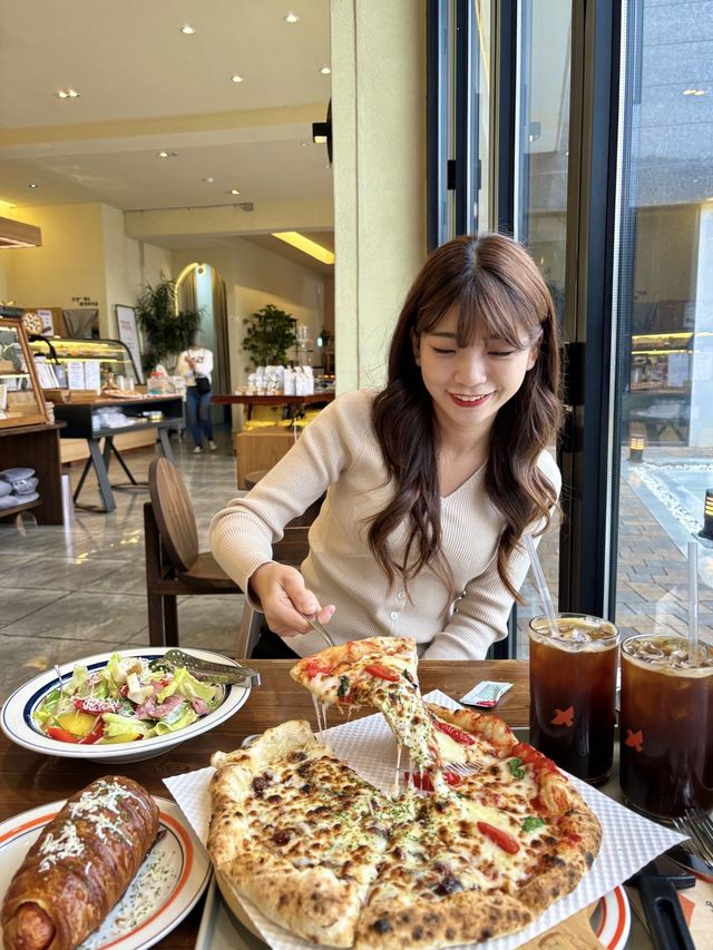 뷰와 맛 모두 갖춘 화덕피자 맛집 카페 우연하게도🍕💖