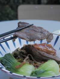 中環飯堂之足料牛肉拌麵 