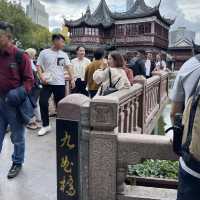 上海豫園👣穿梭在新舊建築之間感受時代的變遷