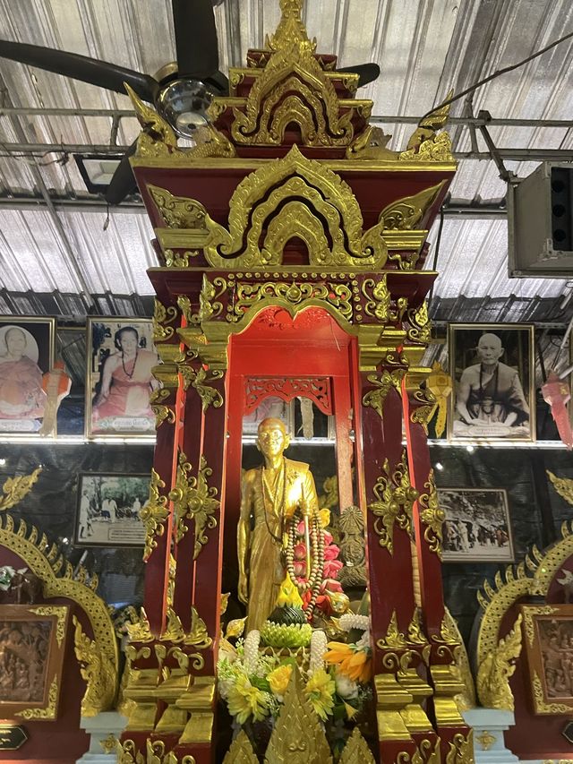 ก่อนขึ้นดอยสุเทพอย่าลืมมากราบครูบาศรีวิชัย
