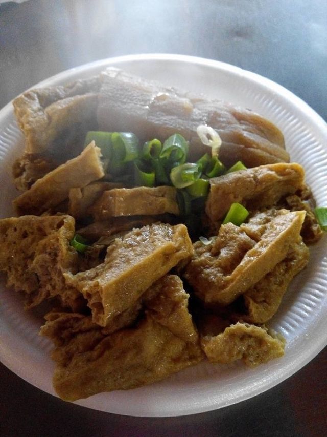 人頭湧湧❤️台北最多人最旺場饒河夜市👏🏻多種台灣小食😍掃街必去