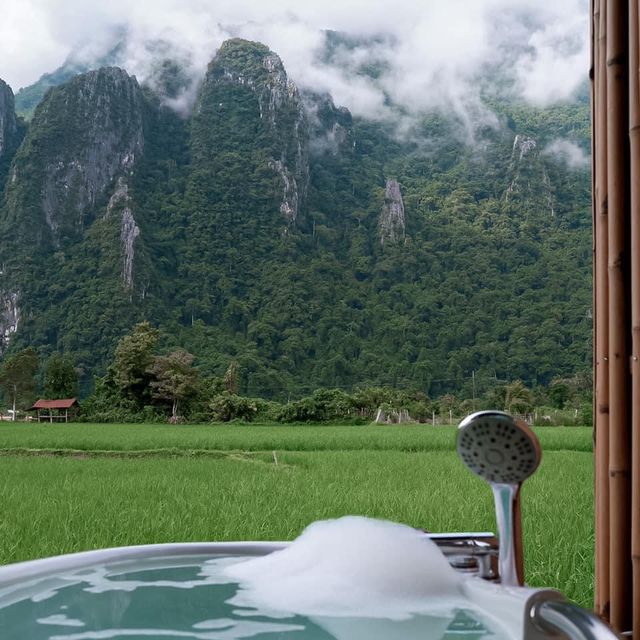 Vangvieng Angsavanh - ວັງວຽງອ່າງສະຫວັນ 