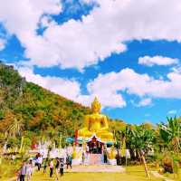 Fascinating Wat na khu ha