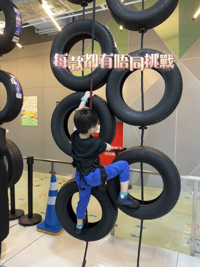 30,000呎超大嘅室內歷險樂園