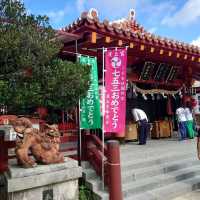 海が見渡せる断崖に佇む神社!沖縄旅行【波上宮】