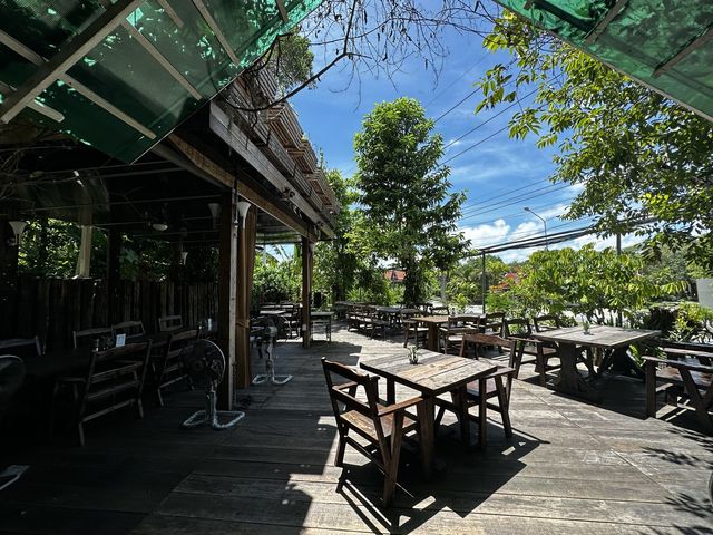 ครัวธรรมชาติ ร้านอร่อยใกล้สนามบินภูเก็ต