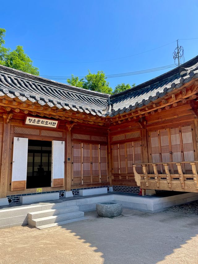 서울 도심 속 폭포소리 들으며 힐링할 수 있는 도서관🌿