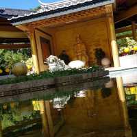 梅山輕旅行金光閃閃的《龍王金殿》