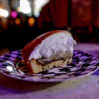 ร้านเล็กๆ ที่เค้กอร่อยแสงออกปาก