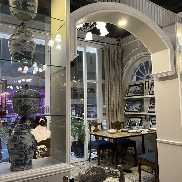 Tu Kab Khao Restaurant 