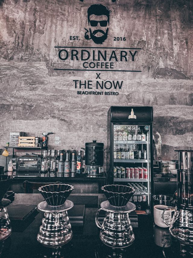 ORDINARY Coffee x The Now คาเฟ่น่านั่งหาดจอมเทียน