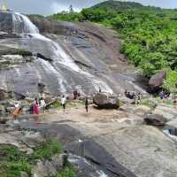 Zin Kyaik waterfall 💦 🍃🌳