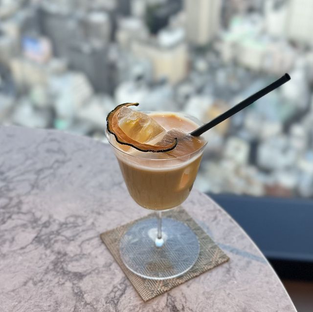 《東京・新宿》45階にあるラグジュアリーなBAR🍸