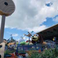 香港迪士尼樂園，走進奇妙之旅