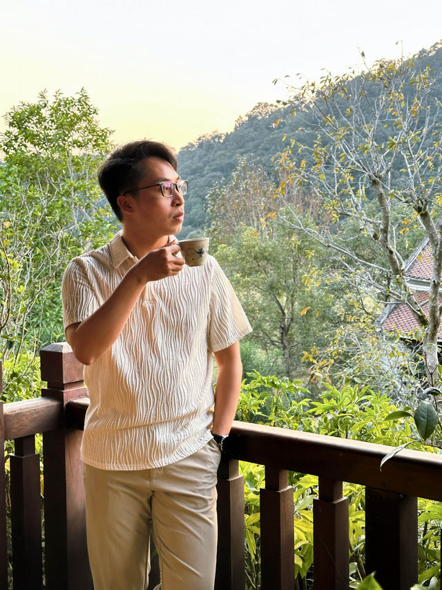 THIEN QUAN LOUNGE - Uong Bi, Vietnam