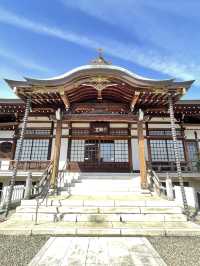 【寶蔵院/東京都】三界萬霊の石碑と石像が見守る寺院