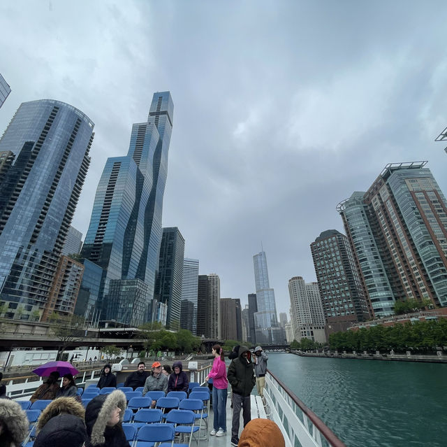 Chicago night life and boat ride 