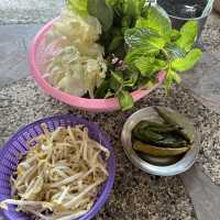 ก๋วยเตี๋ยวเรือใบชินบุตร : หนองบัวลำภู