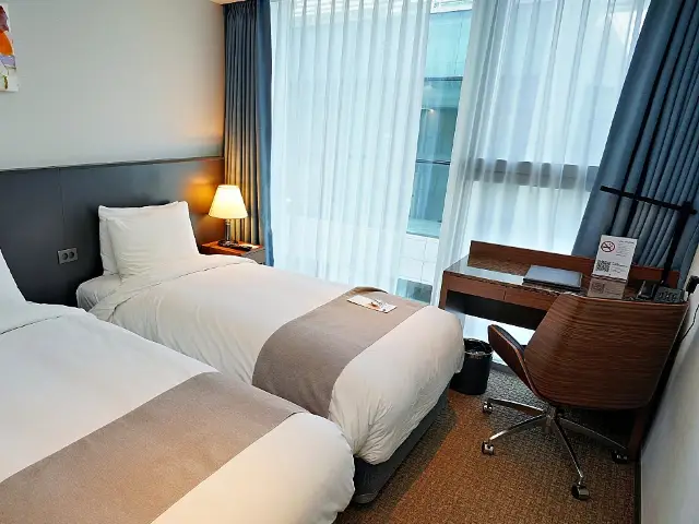 Myeongdong Stanford Hotel: The Top Luxury Accommodation Choice in the City Center, with an Excellent Location!