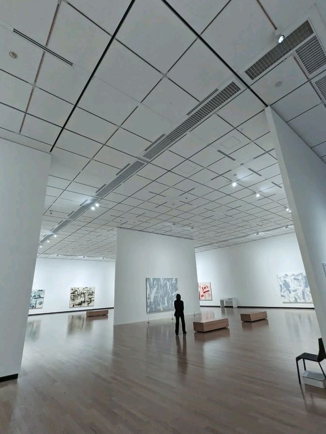 日本大阪-神密的黑色大立方體：大阪江之島美術館