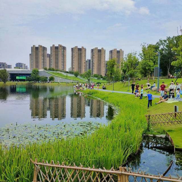 「海心沙亞運公園：自然綠洲」