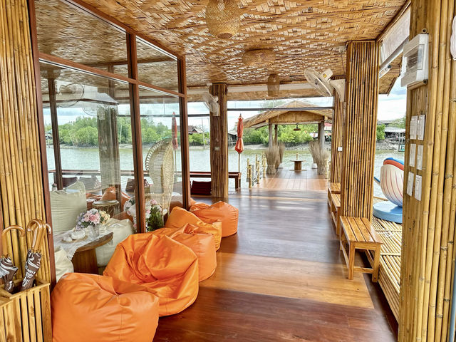 Waterside Camping บางตะบูน 🏕️🛶🌴