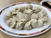 臺中西區 老店總是佛心 向上水餃