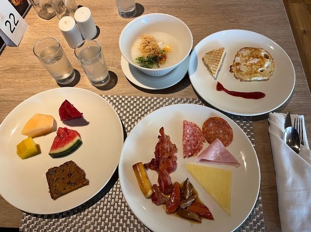캄보디아 호텔추천 조식서비스가 서비스가 5성급 호텔급! 💫