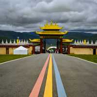 Muyada Temple in Daocheng: Serenity Amidst Nature