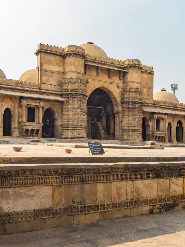 Bai Harir Vav Ahmedabad บ่อน้ำโบราณอายุ 500 ปี