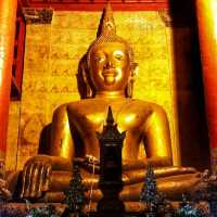 วัดพระธาตุช้างค้ำวรวิหาร สักการะพระเจ้าหลวง
