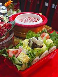 古代宮廷Feel! 招牌花膠雞湯鍋